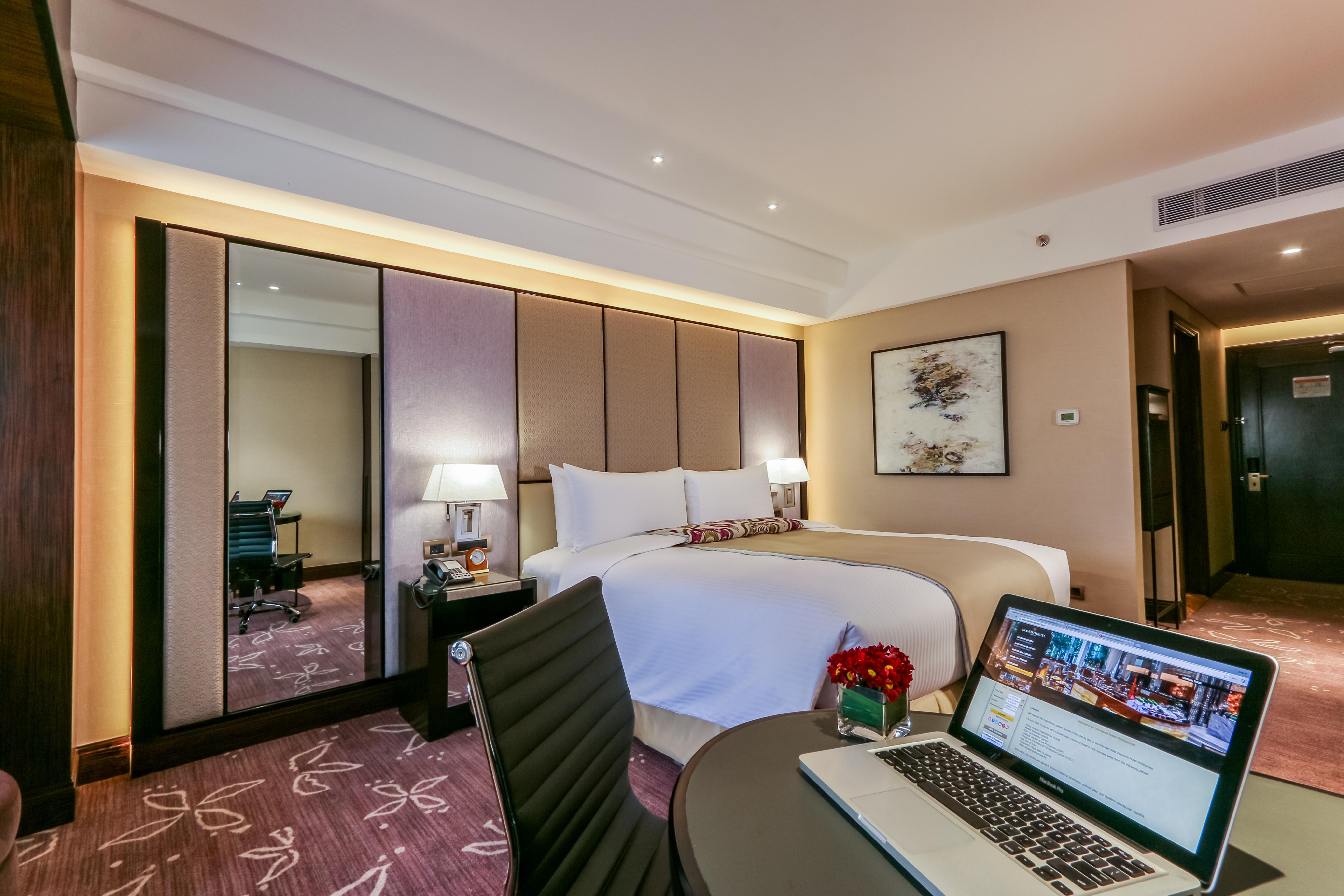 Diamond Hotel Philippines Manila Dış mekan fotoğraf