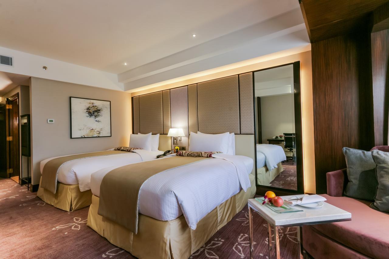 Diamond Hotel Philippines Manila Dış mekan fotoğraf